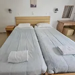 Agnes Hotel *