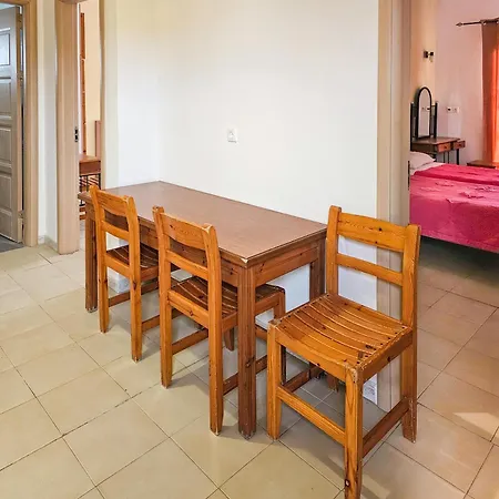 Agnes Hotel