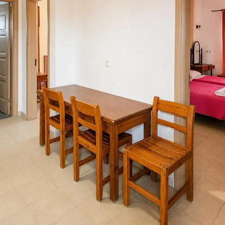 Agnes Hotel Kávos